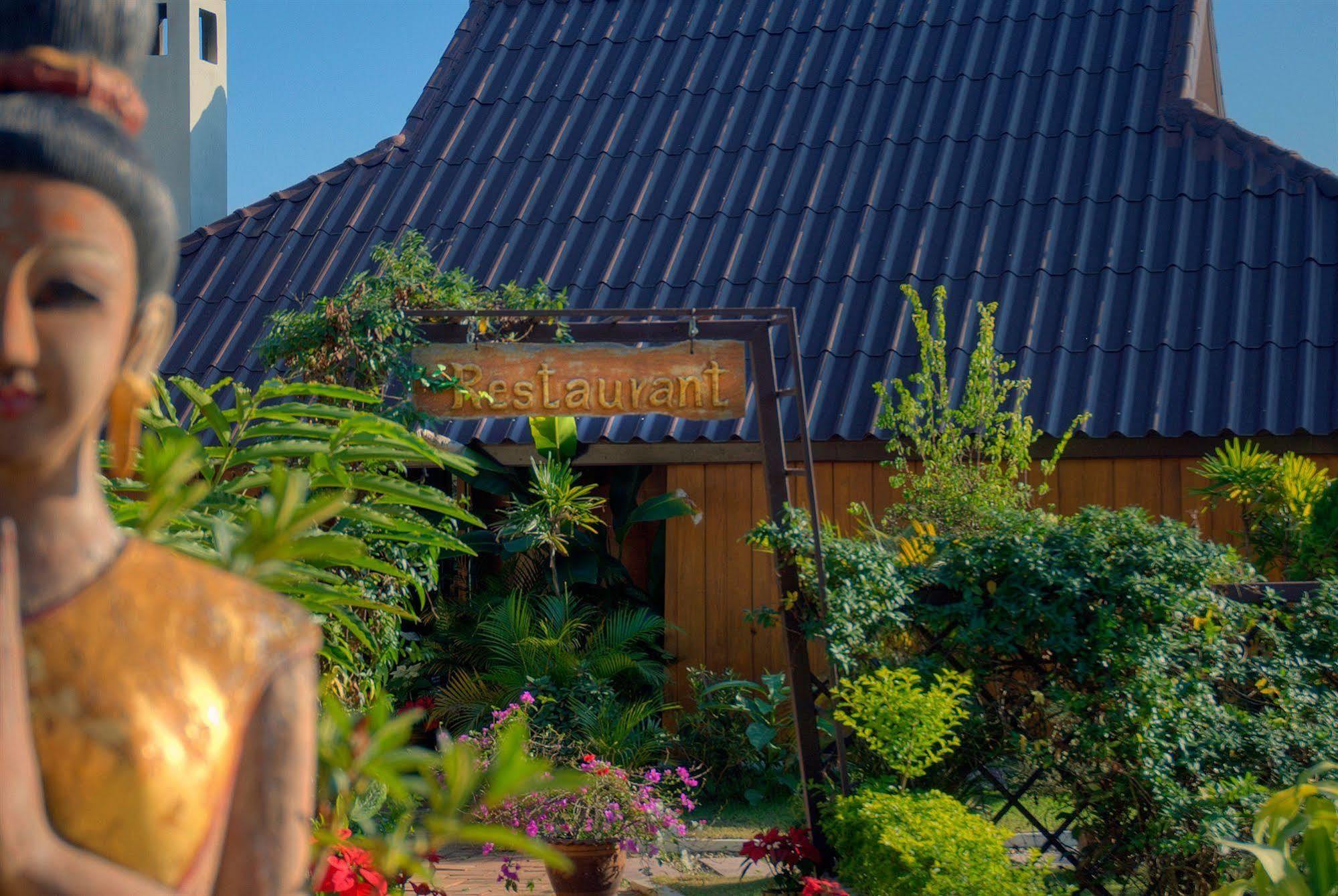 Maekok River Village Resort Meaj Kültér fotó