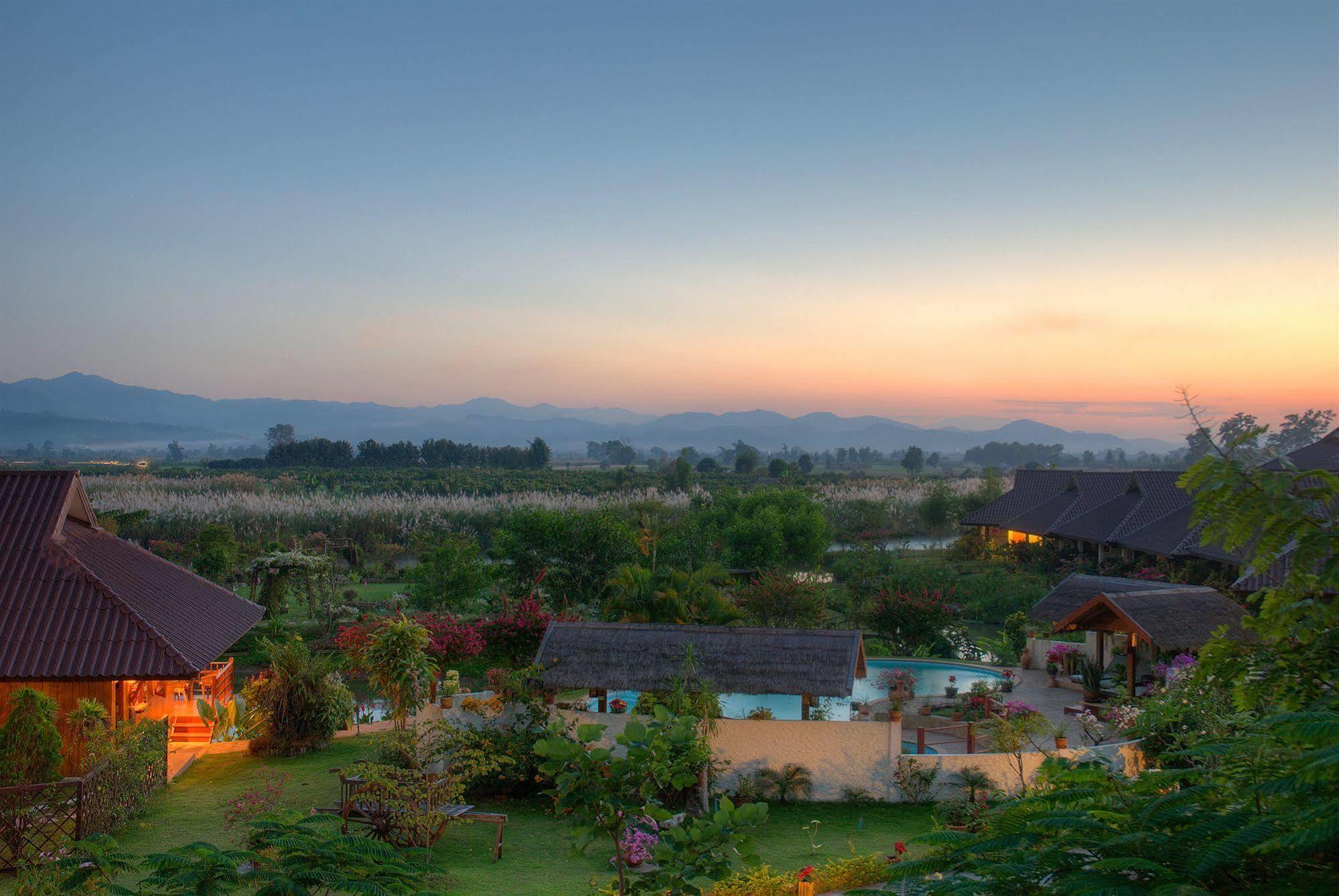 Maekok River Village Resort Meaj Kültér fotó